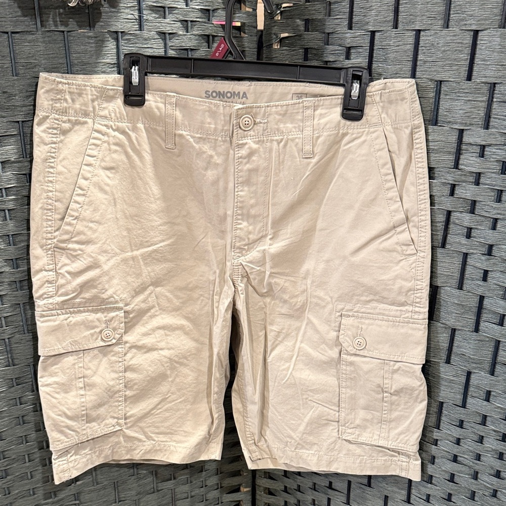 Sonoma Men's Cargo Shorts in Tan